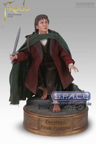 Frodo Baggins Premium Format Figure (Lord of the Rings)