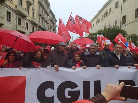 Cgil Nostalgica Della Russia Al Congresso Parte L Inno Dell Urss