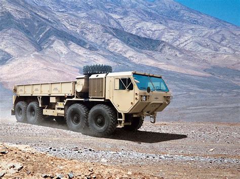 Oshkosh Militär Trucks Die Giganten Der Us Army Auto Motor Und Sport