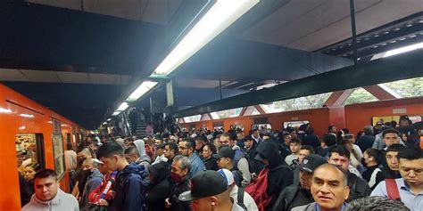 Chilango Metro De Cdmx Hoy L Nea Es Un Caos Reportan Usuarios