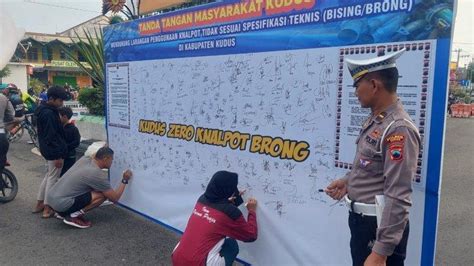 Dukung Berantas Knalpot Brong Seribuan Warga Tandatangani Program