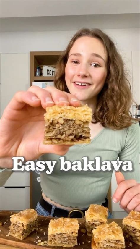 Vegan Bowls Recipes on Instagram: “EASY BAKLAVA😍 Who loves baklava? 😋 ...