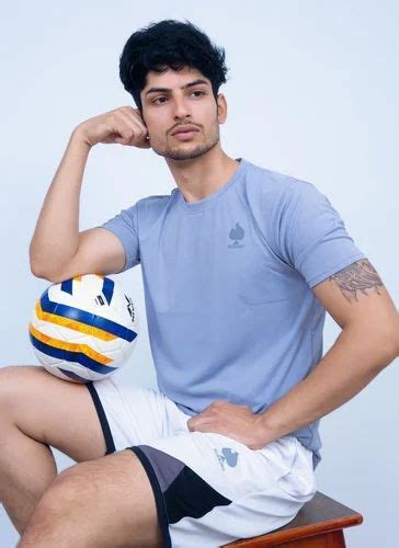 Blue Men Lycra Round Neck T Shirt Half Sleeves Plain At Rs 100piece