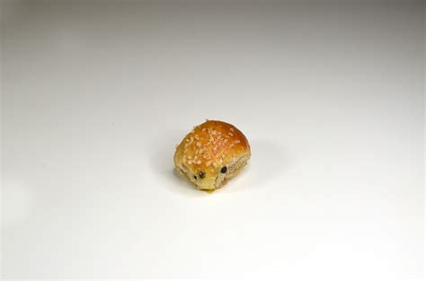 Mini Hot Cross Bun Noisette