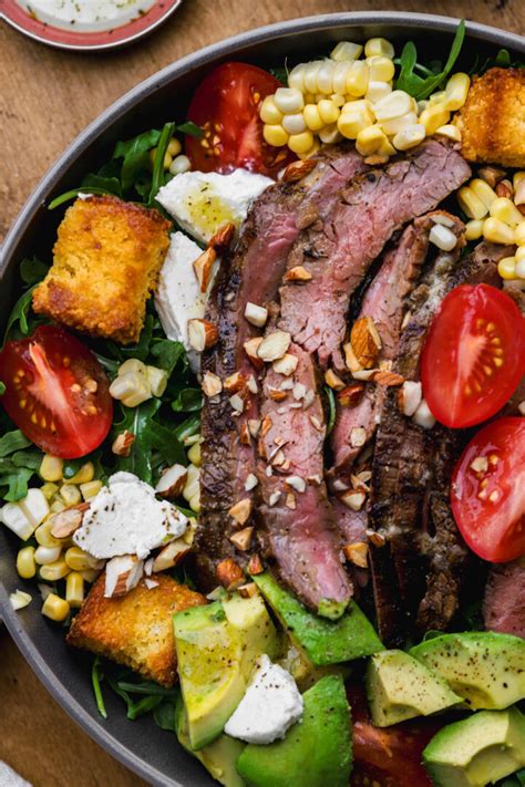 Arugula Steak Salad With Cornbread Croutons The Epicurean Mouse