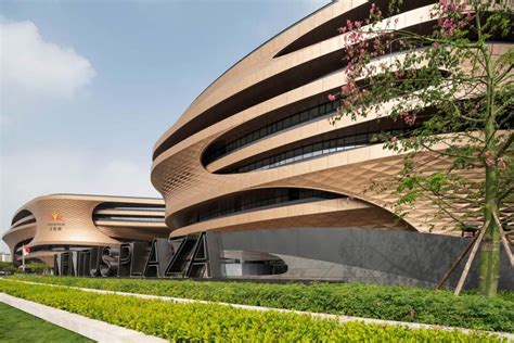 Zaha Hadid Infinitus Plaza Tecnne Arquitectura Y Contextos