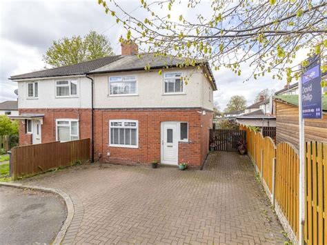 3 Bed Semi Detached House For Sale In Broadgate Walk Horsforth Leeds