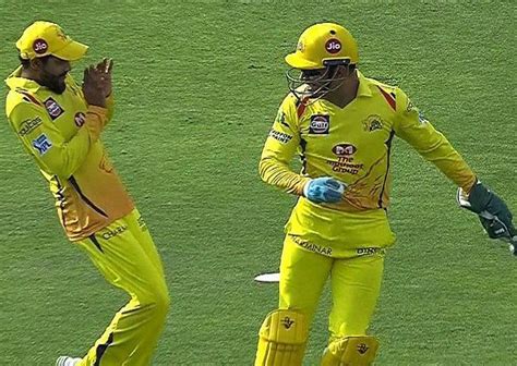 “sabke Muh Band Kar Diye” Fans React As Ravindra Jadeja Reunites With Ms Dhoni At Csk Ahead Of