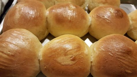 Logan S Roadhouse Rolls Recipe Copycat Kitchen Background