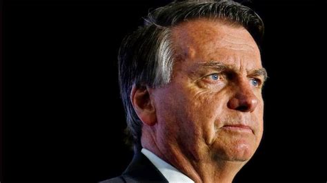 Bolsonaro Presta Depoimento Na Sede Da Pol Cia Federal Em Bras Lia