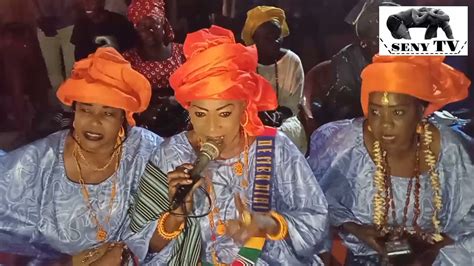 Ndeye Fatou Adama Dialy Ngom La Cantatrice Au Nom En Mode Thiossane A