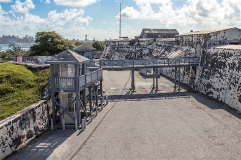 Fort Charlotte Bahamas Visit The Nassau Forts