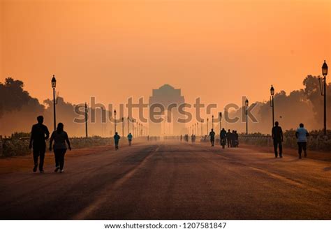 1,296 Fog Delhi Images, Stock Photos, 3D objects, & Vectors | Shutterstock