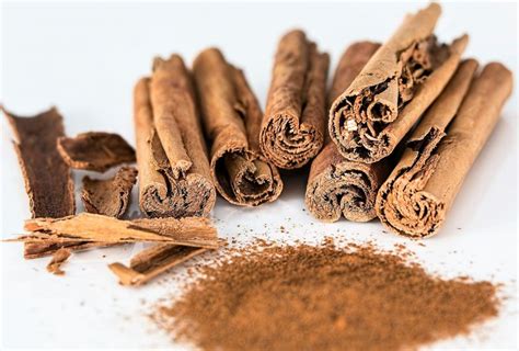 Canela Características tipos usos beneficios y propiedades Especia