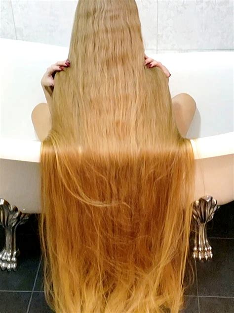 Video A Mass Of Thick Hair Realrapunzels