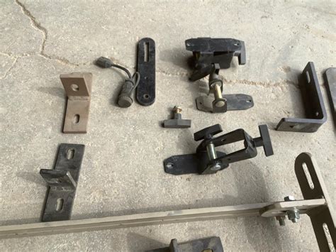 John Deere Cab Display Mounting Brackets Bigiron Auctions