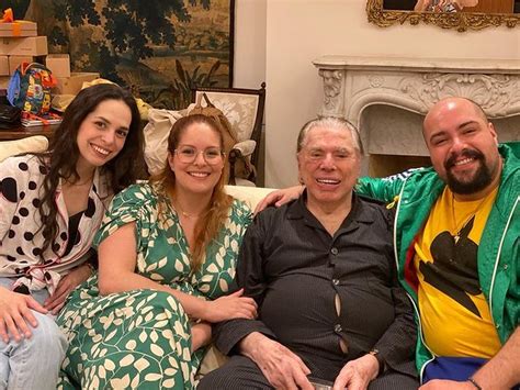 Silvio Santos reúne filhos netos e bisnetos para celebrar 92 anos