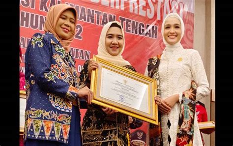 Mina Irawati Raih Penghargaan Bunda PAUD Berprestasi Tingkat Nasional