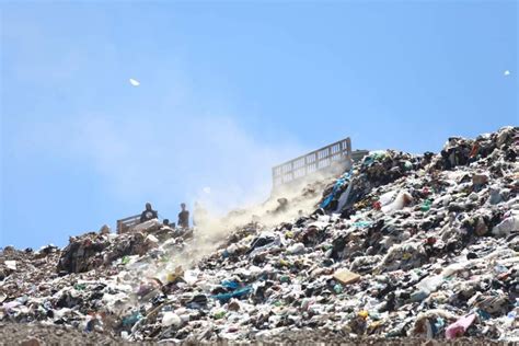 Los rellenos sanitarios en los 58 municipios todavía son tiraderos a