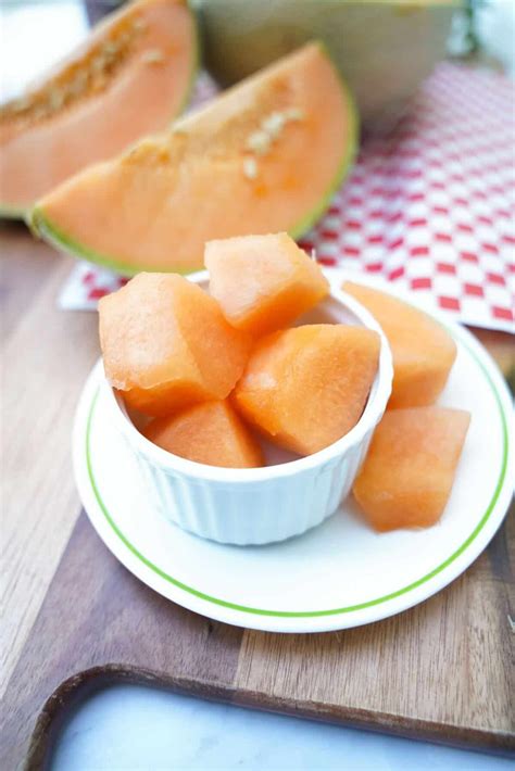 How To Pick A Cantaloupe The Produce Moms