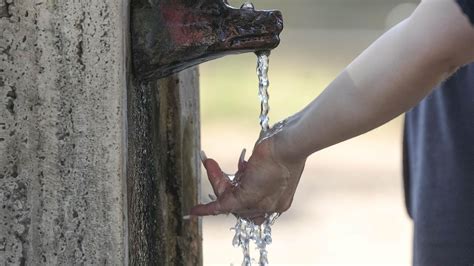 Record Breaking Heat Wave Grips Us Phoenix For 19th Straight Day