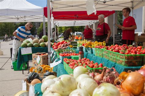 Farmers Markets In Toronto Offma At Nathan Phillips Square Bio Food