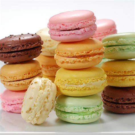 gourmetimports.com - French Almond Macaroons - French Favorites