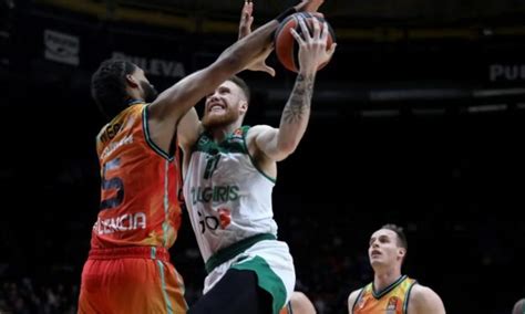 Zalgiris Gets The Win In A Nail Biter In Valencia Eurohoops