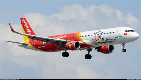 VN A630 VietJetAir Airbus A321 211 WL Photo By Tran Nguyen An Binh