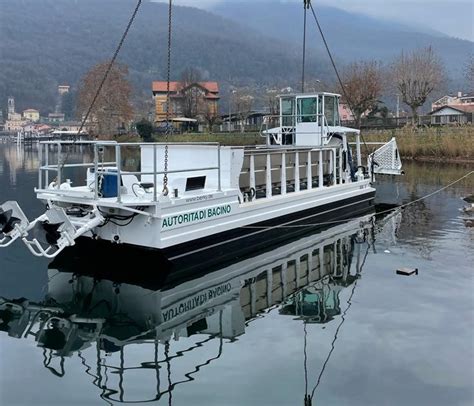 Porto Ceresio Il Nuovo Battello Spazzino Rete