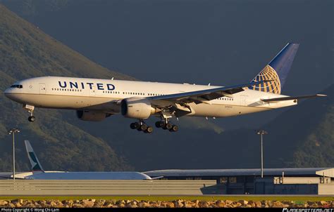 N United Airlines Boeing Er Photo By Wong Chi Lam Id