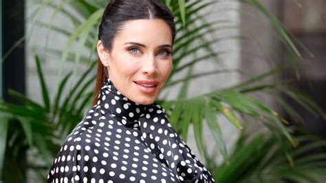 Pilar Rubio Su Posado En Bikini Para Celebrar Sus Millones De