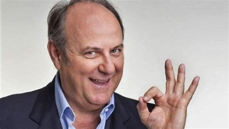 Gerry Scotti Presenta La Sua Nuova Creatura Fan Increduli Il Grande