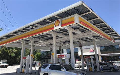 Solar Gas Station Canopy Featuring Gsx Bifacial Modules Lumos Solar