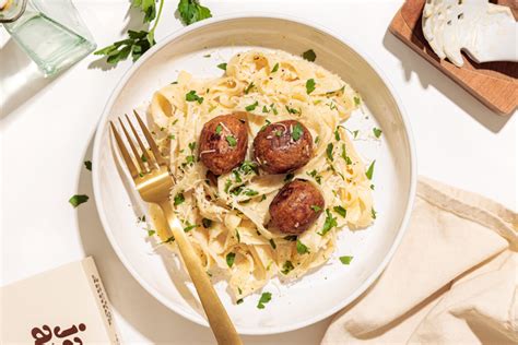 Fettuccini Alfredo With Jack Annie S Meatballs Jack Annie S