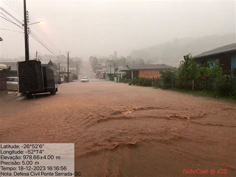 Chuva Torrencial Alaga Ruas E Causa Estragos No Oeste De Sc Fotos