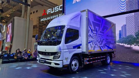 Mitsubishi Fuso Ecanter Meluncur Jadi Truk Listrik Pertama Yang Dijual