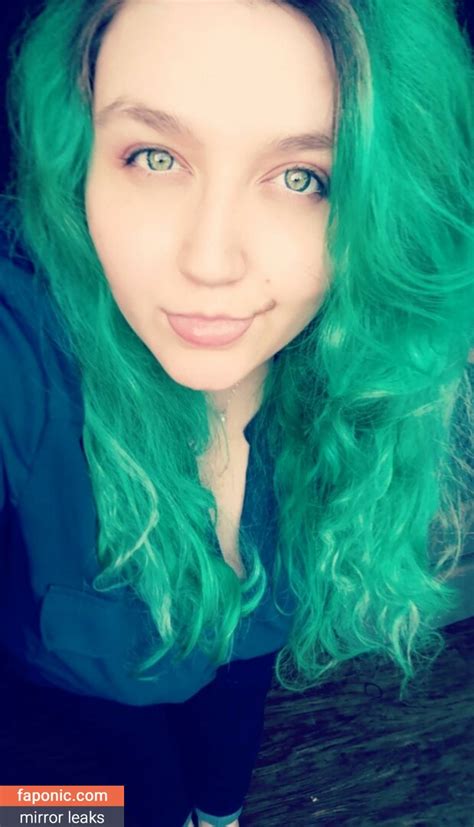 Momo Aka MomoMischief Aka MomoNoods Nude Leaks Faponic