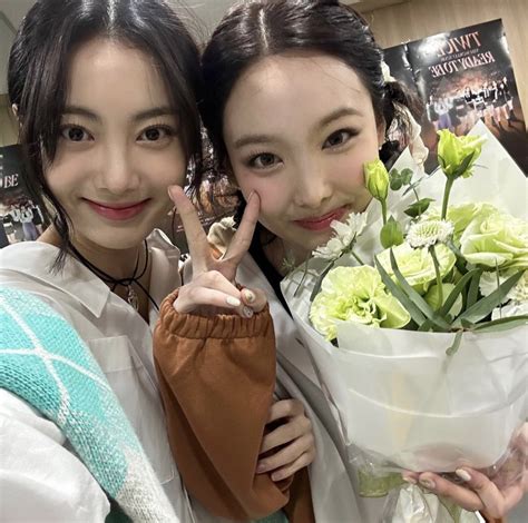 News Nayeon On Twitter Y Ar Ig Update Nayeon S Friend