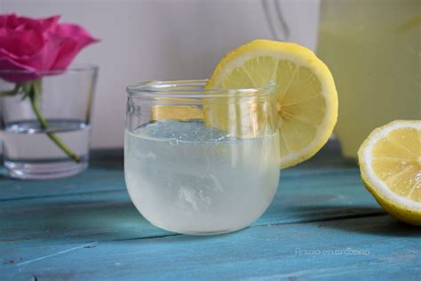 Cómo hacer limonada casera fácil y refrescante Antojo en tu cocina