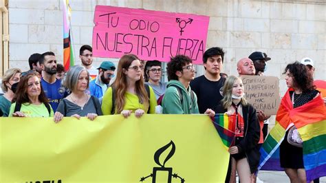 Homofobia Valencia Los Delitos De Odio Contra El Colectivo Lgtbi Se