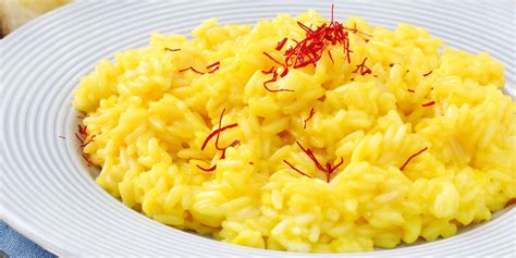 La Ricetta Del Risotto Allo Zafferano E Taleggio La Cucina Italiana