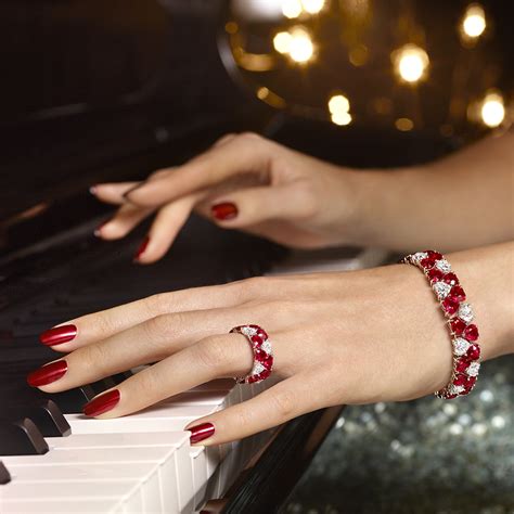 jewellery | jewels | fashion | still life | Graff | social media ...