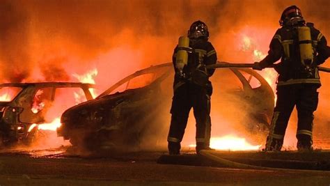 Quarta Nit De Disturbis A Nantes Bretanya Per La Mort D Un Jove A