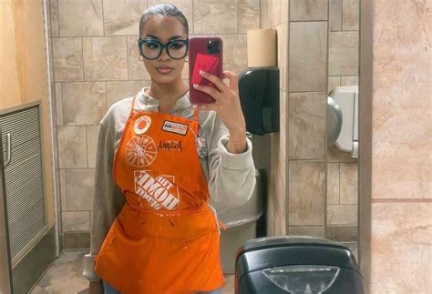 Houston Home Depot Hottie Has Black Men Losing Their Minds
