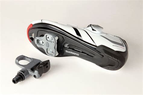 How to cycle with clipless pedals | Cycling Weekly