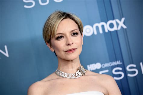 Everyone Wants The Naomi Pierce Pixie After Watching The Succession Premiere Glamour