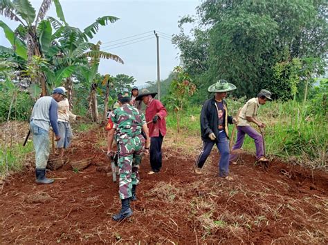 Pemdes Cijangkar Buka Akses Jalan Baru Di Kampung Bungbulang Sukabumizone