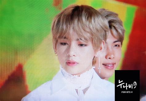 누나비 Nuna V On Twitter Preview 180110 Gda 골든디스크어워즈 왕자님💜요정님💜 태태 태형