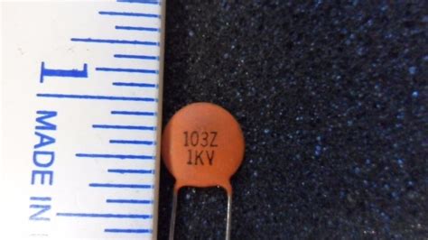 CAPACITOR CERAMIC DISC 10000PF 0 01uF 1000V 1KV Z5U 103 12450Z5U103Z1KV